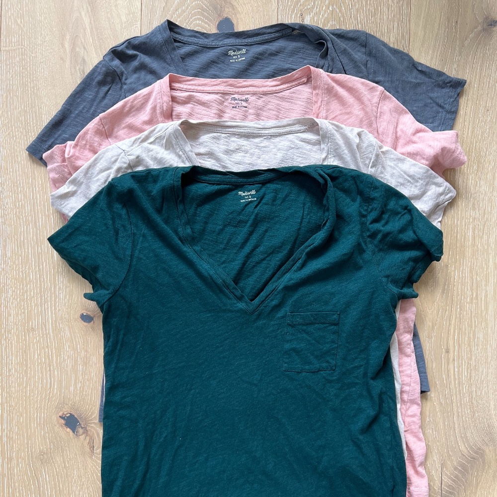 EUC LOT OF 4 MADEWELL WHISPER COTTON COTTON V NECK POCKET TEE SIZE SMALL